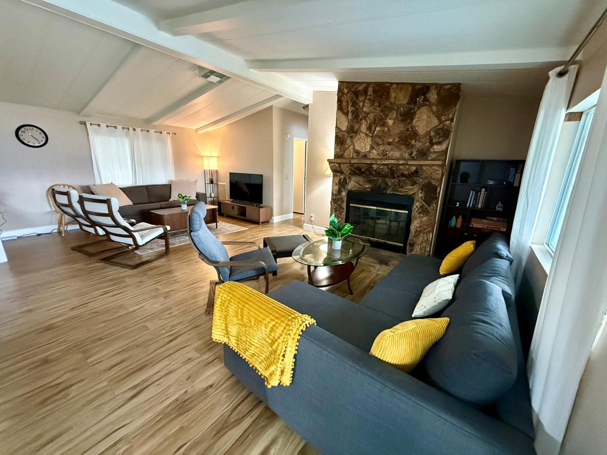 Scenic House & Dog Friendly Wofford Heights